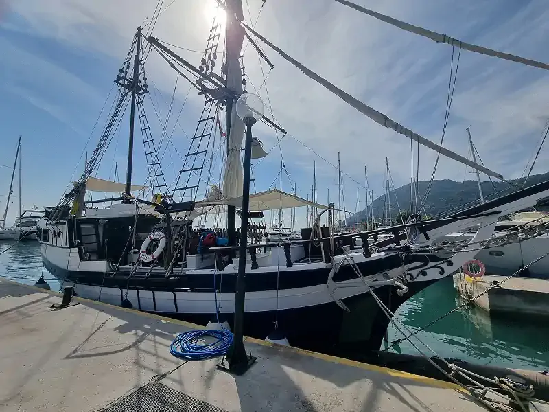 Schiff Aussenansicht